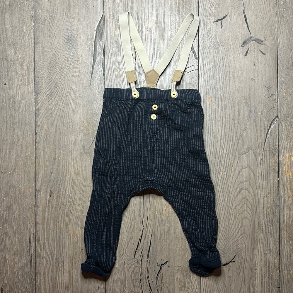 Gently used H&M cotton pants with suspenders size 12-18 months